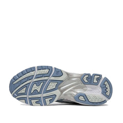 Un paio di Asics Gel-Kayano 14 Footwear