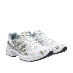 Un paio di Asics Gel-1130 Footwear