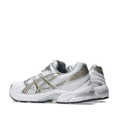 Un paio di Asics Gel-1130 Footwear