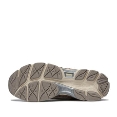 Un paio di Asics Gel-Nyc Footwear