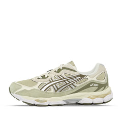 Un paio di Asics Gel-Nyc Footwear