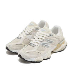 Un paio di New Balance 9060 Wht Footwear