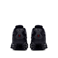 Un paio di Nike W  Shox Tl Footwear