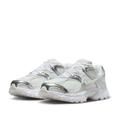Un paio di Nike W V5 Rnr Footwear