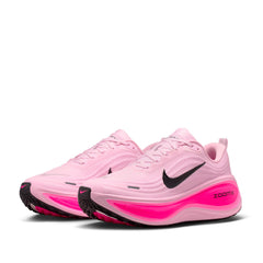 Un paio di Nike Vomero Plus Footwear