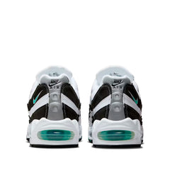 Un paio di Nike Air Max 95 Og Footwear