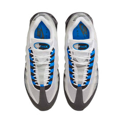 Un paio di Nike Air Max 95 Qs Footwear