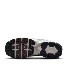 Un paio di Nike Air Max Moto 2k Footwear