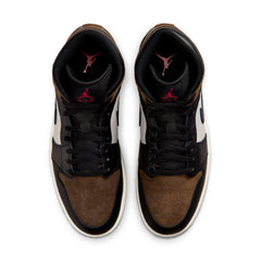 Un paio di Nike Jordan Air Jordan 1 Mid Footwear