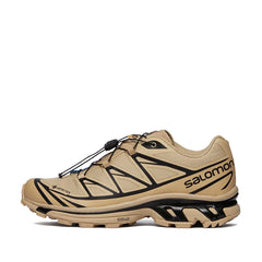 Un paio di Salomon Xt-6 Gtx Footwear