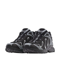 Un paio di Salomon Xt-Whisper Nocturne Vision Footwear