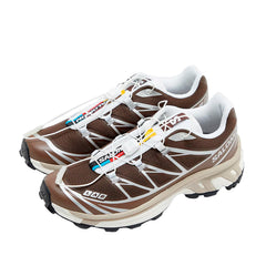 Un paio di Salomon Xt-6 Footwear