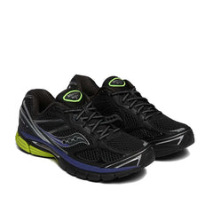 Un paio di Saucony Guide 7 Footwear